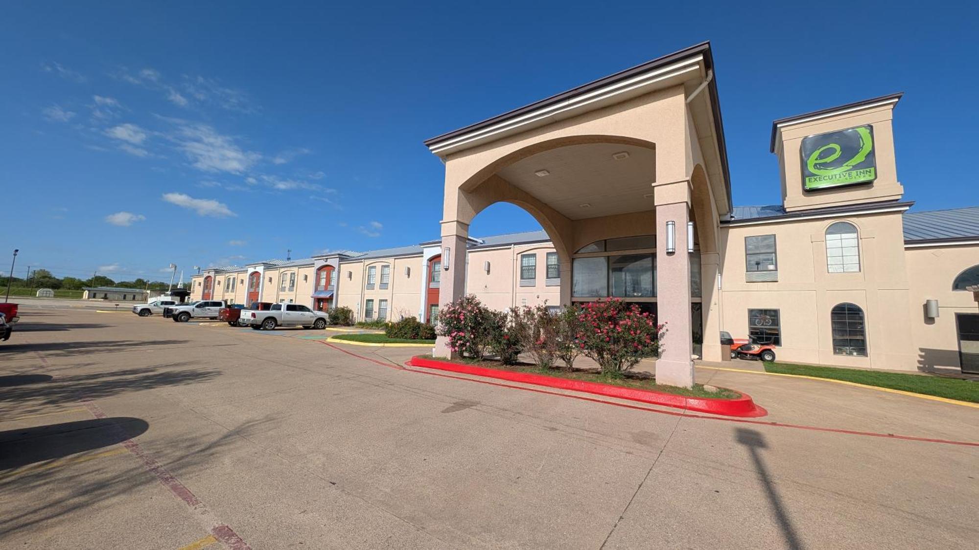 Executive Inn And Suites Wichita Falls Exteriér fotografie